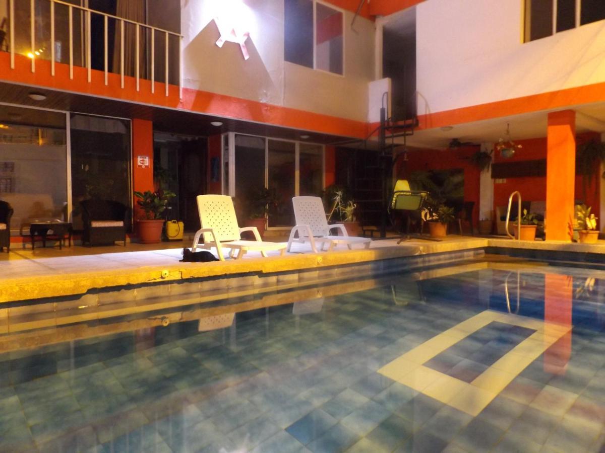 Hostal Antares Манта Экстерьер фото