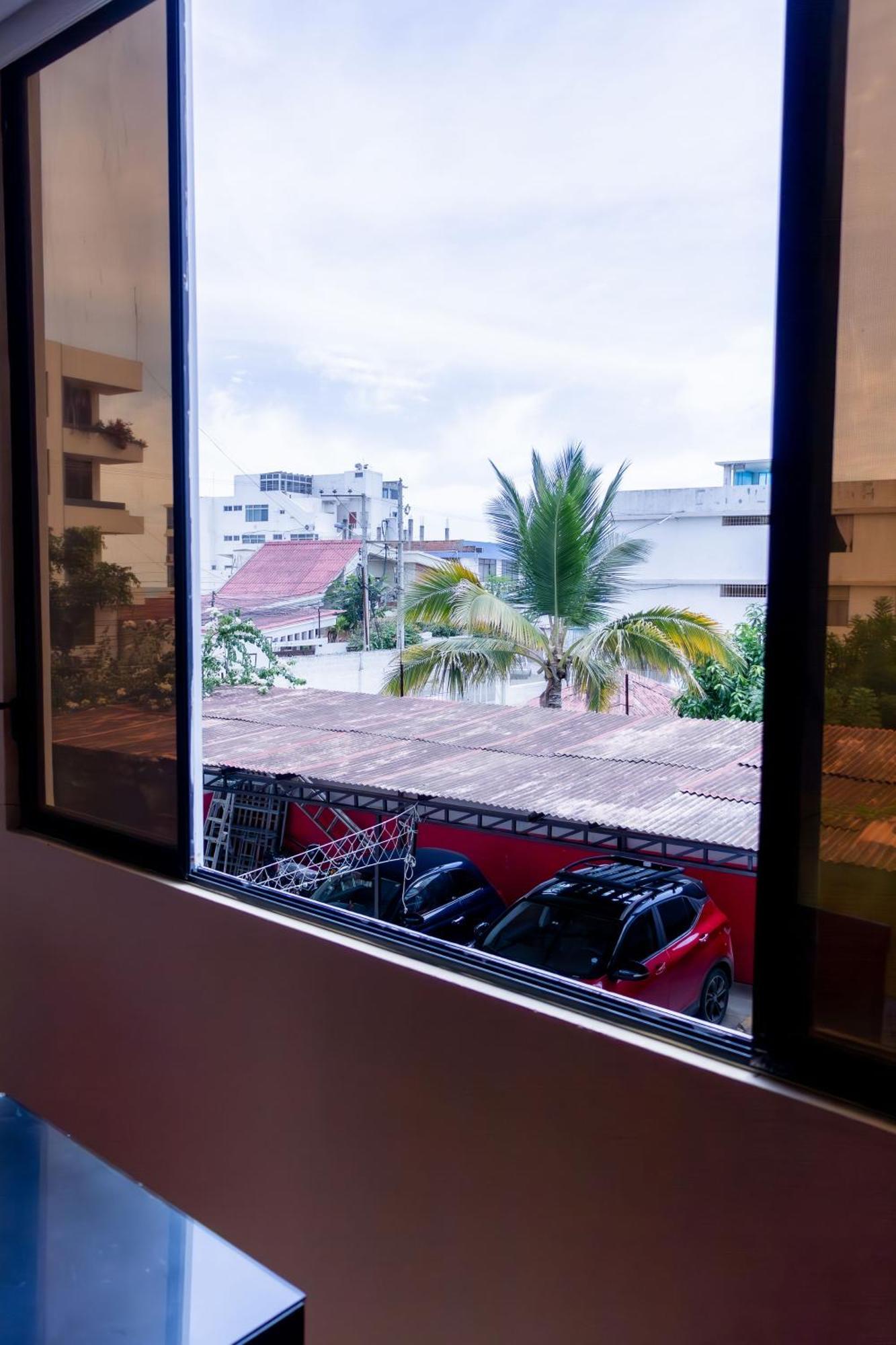 Hostal Antares Манта Экстерьер фото
