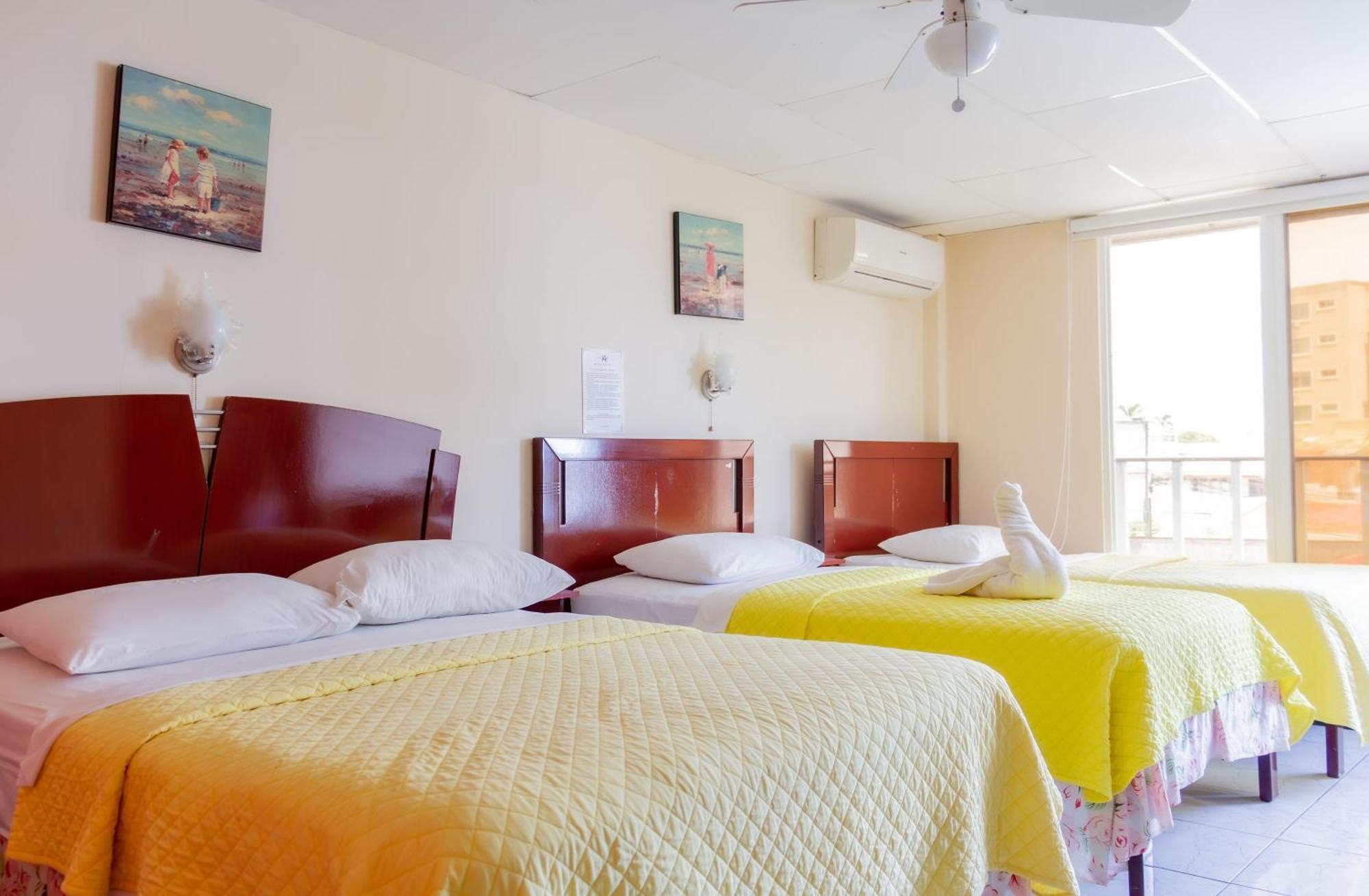 Hostal Antares Манта Экстерьер фото