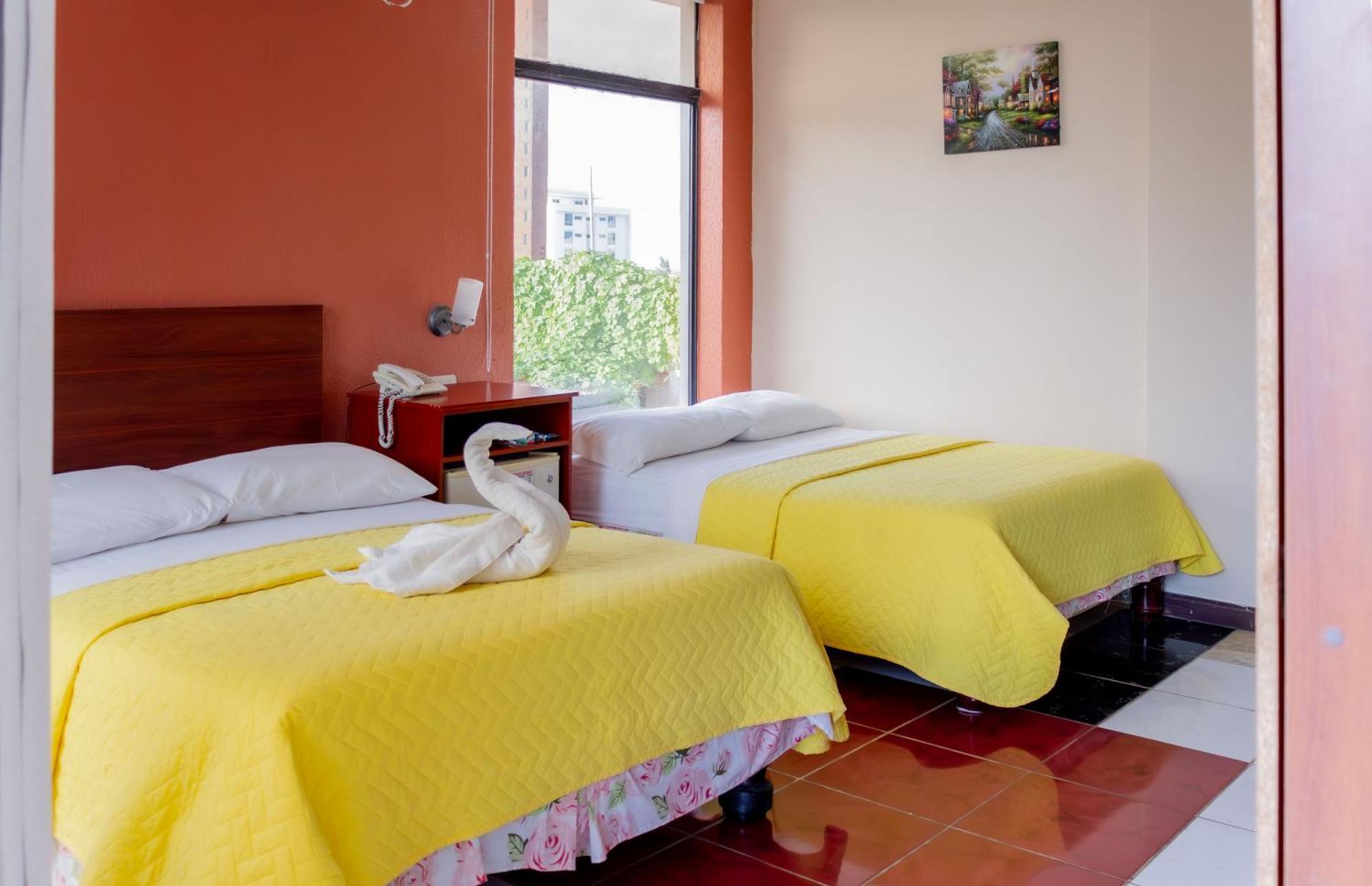 Hostal Antares Манта Экстерьер фото