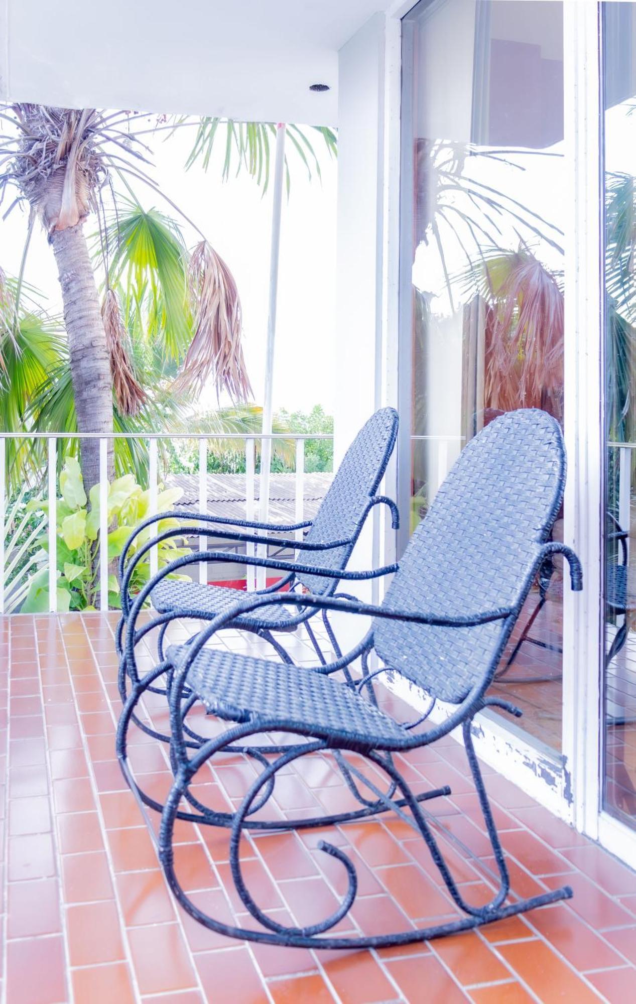 Hostal Antares Манта Экстерьер фото